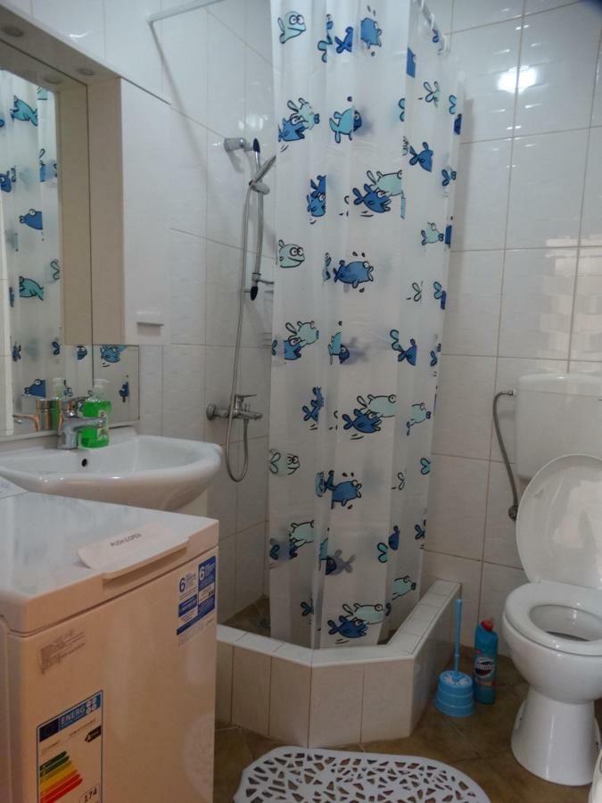 Green Line Guesthouse 巴尔 外观 照片
